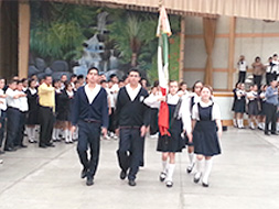 Honores Junio